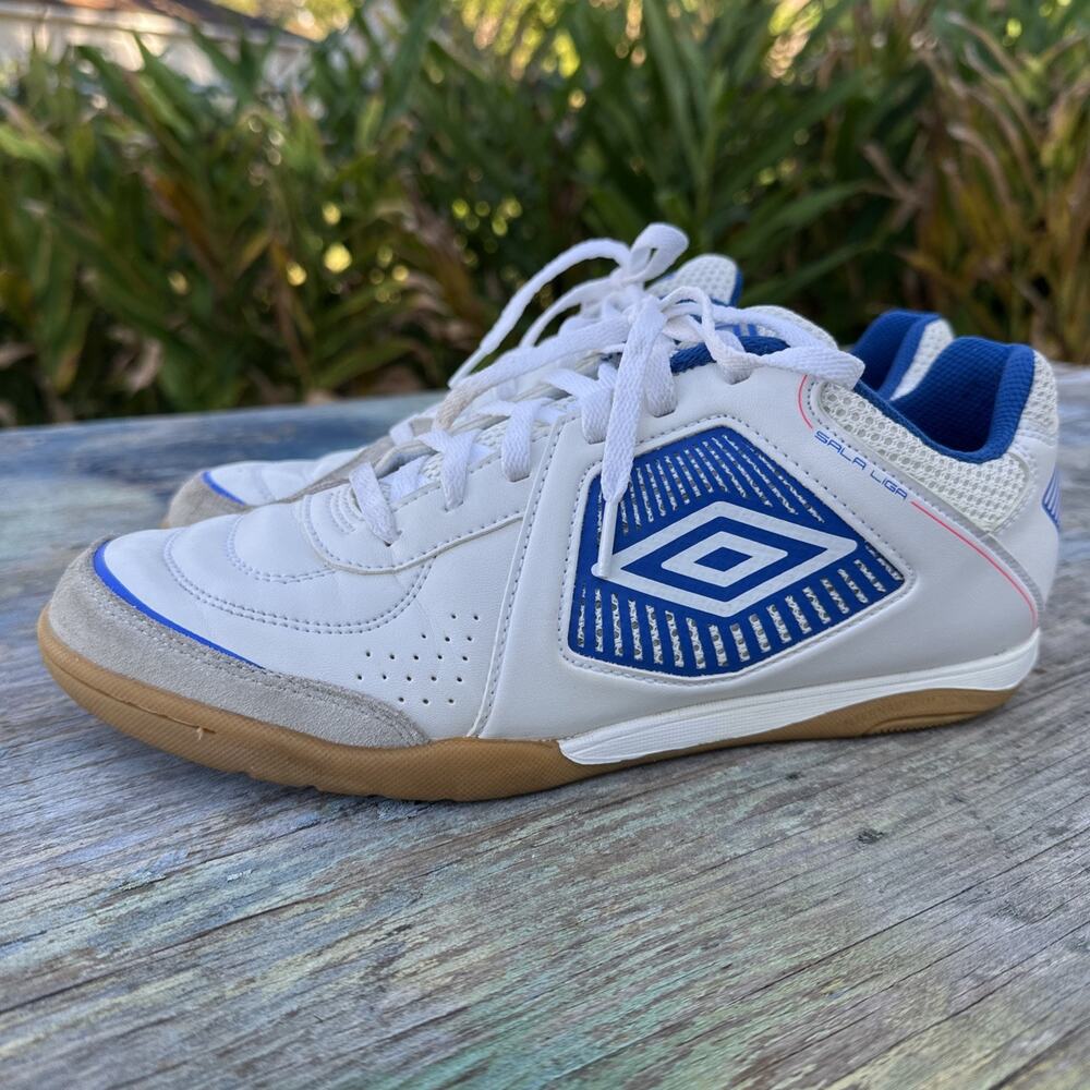 Umbro Sala II Liga Men’s 9.5 US - White Blue Indoor Cleats 505